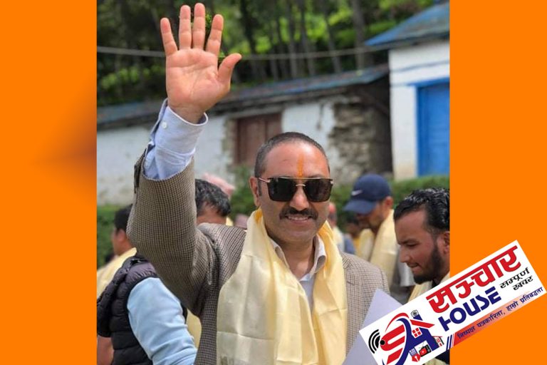 नेचा सल्यान गाउँ पालिकाका नेपाली काग्रेसको  सभापतिमा नीर कुमार शर्मा कट्टेल ‘जय नेपाल’ विजयी