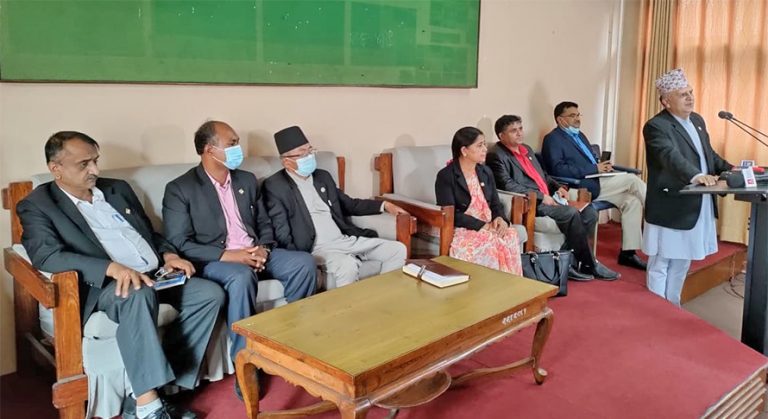 प्रधानन्यायाधीशले राजीनामा नदिए देशव्यापी आन्दोलन गर्ने बारको निर्णय